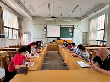 财管系支部召开 深入贯彻中央八项规定精神学习教育工作部署会